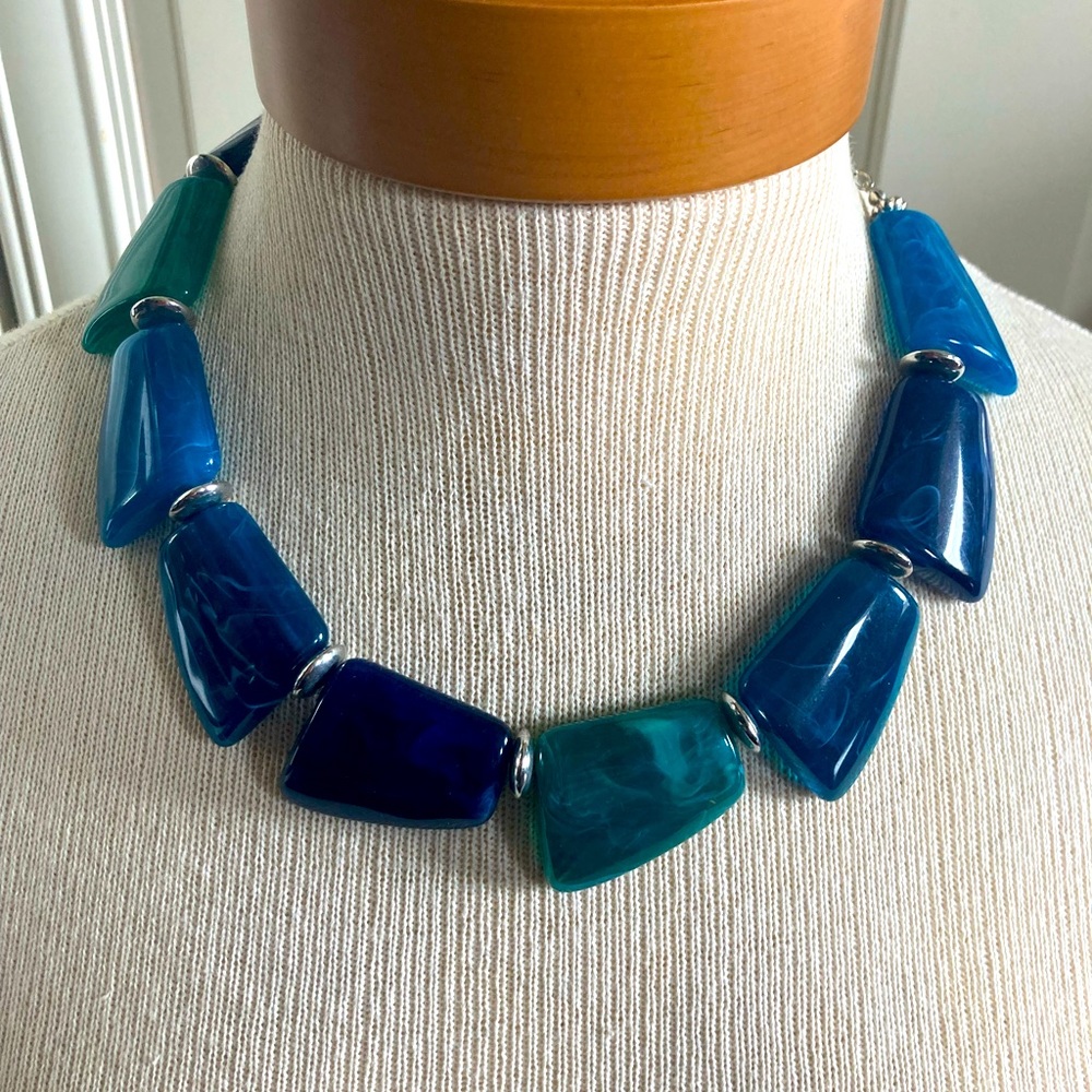 BLUE & GREEN NECKLACE